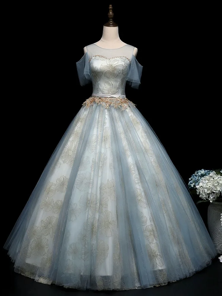 Off the Sleeves Evening Dresses Bling Tulle Party Gown Floor-Length Customized Prom Dress Lace Appliques Beads robes de soirée
Off the Sleeves Evening Dresses Bling Tulle Party Gown Floor-Length Customized Prom Dress Lace Appliques Beads robes de soirée