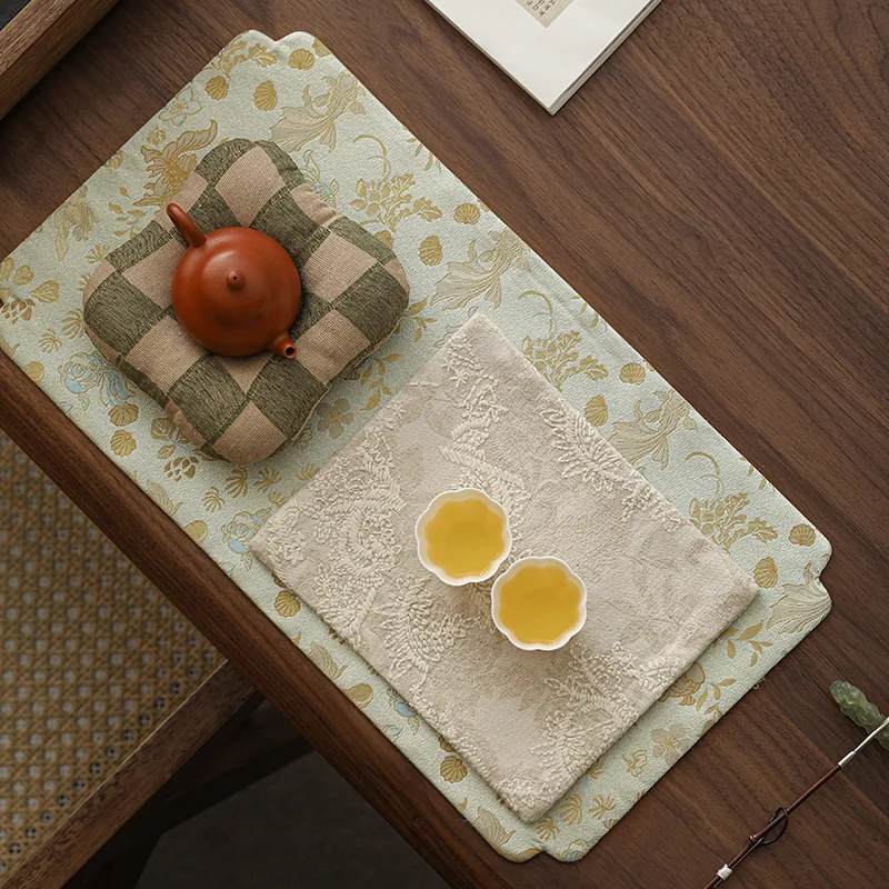 Oriental Goldfish Tea Mat – Jacquard Embroidery Heat-Resistant Coaster for Dry Brewing
Oriental Goldfish Tea Mat – Jacquard Embroidery Heat-Resistant Coaster for Dry Brewing