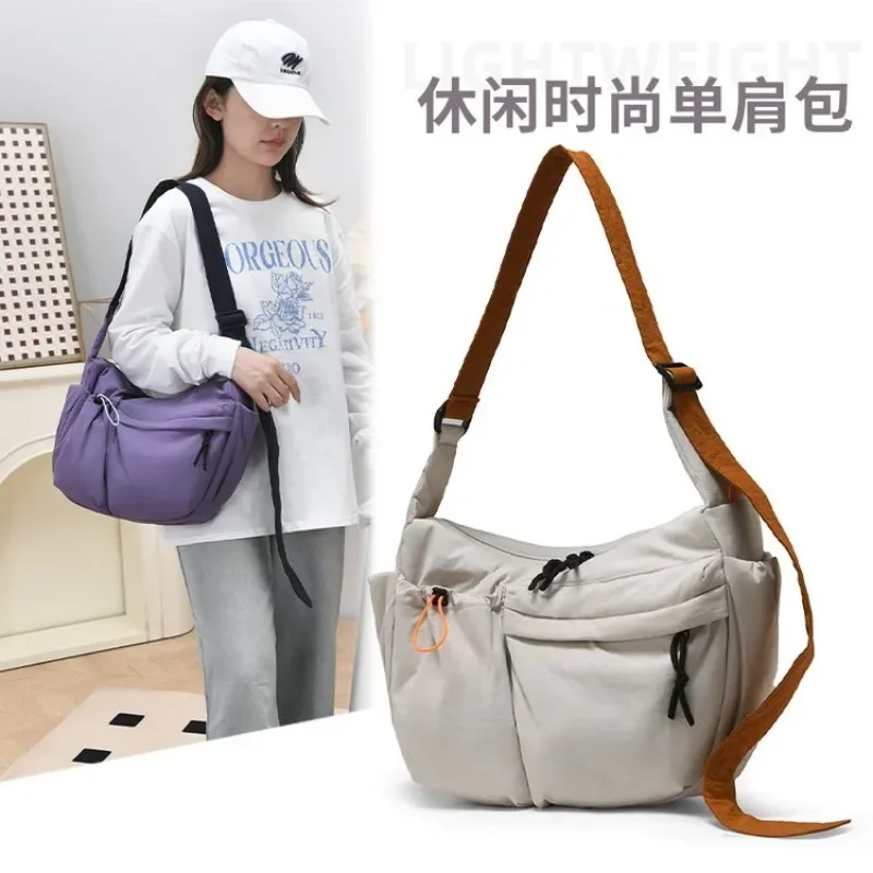 Popular Classic Fashion Messenger Bag For Women Luxury Designer Diaper Bag Leather Large Capacity Minimalist Trendy Crossbody
Popular Classic Fashion Messenger Bag For Women Luxury Designer Diaper Bag Leather Large Capacity Minimalist Trendy Crossbody