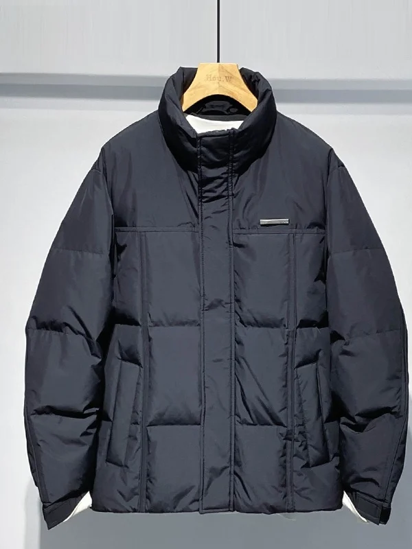 Модная мужская пуховая куртка с воротником-стойкой, без подкладки, 90% пуха, повседневная верхняя одежда из полиэфирного волокна для отдыха и на каждый день
Модная мужская пуховая куртка с воротником-стойкой, без подкладки, 90% пуха, повседневная верхняя одежда из полиэфирного волокна для отдыха и на каждый день