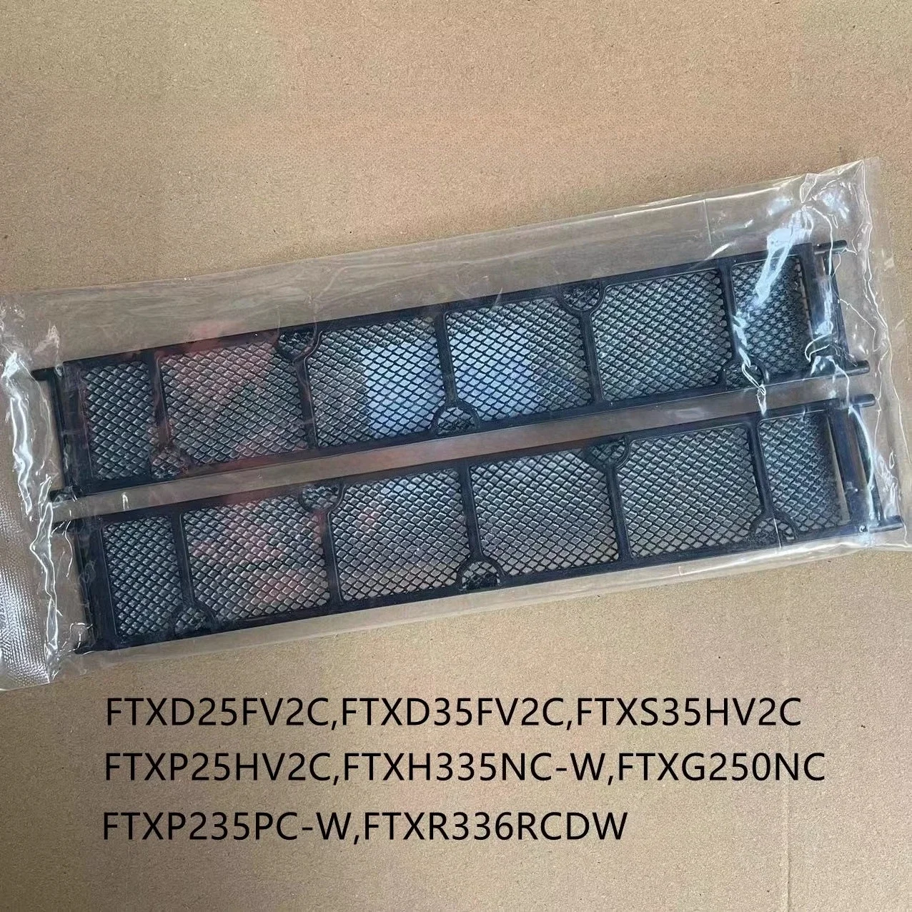 Suitable for Daikin air conditioner hook-up filter UP-titanium filter photocatalytic FTXD FTXS FTXH35FV2 photocatalyst
Suitable for Daikin air conditioner hook-up filter UP-titanium filter photocatalytic FTXD FTXS FTXH35FV2 photocatalyst