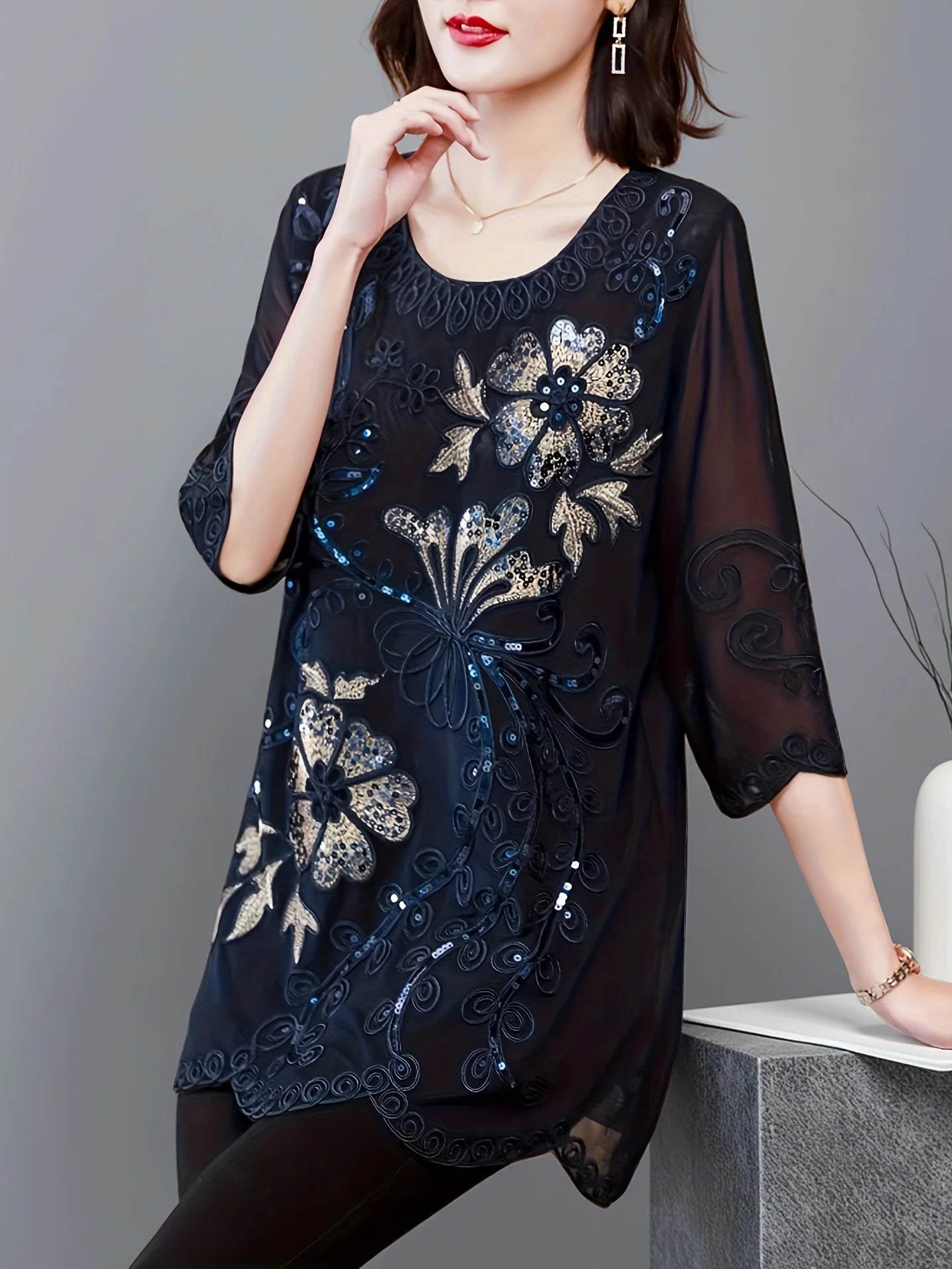 Женский элегантный топ с круглым вырезом и вышивкой для тяжелой промышленности — универсальный для всех сезонов, украшение для фестивальной вечеринки, высокий
Женский элегантный топ с круглым вырезом и вышивкой для тяжелой промышленности — универсальный для всех сезонов, украшение для фестивальной вечеринки, высокий