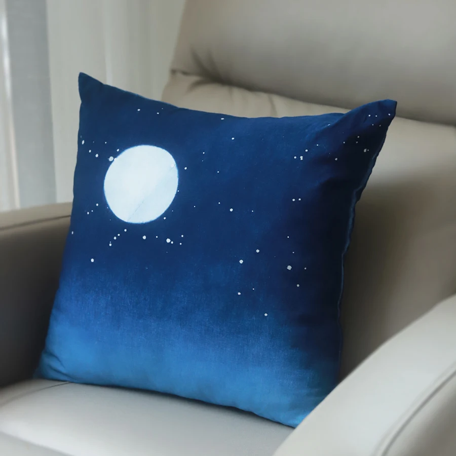 Blue Dye Pillow Handmade Grass Wood Plant Tie Dye Wax Dye Artistic Sofa Bedding Cushion Cover Square Diamond Shape Cotton Fabric
Blue Dye Pillow Handmade Grass Wood Plant Tie Dye Wax Dye Artistic Sofa Bedding Cushion Cover Square Diamond Shape Cotton Fabric