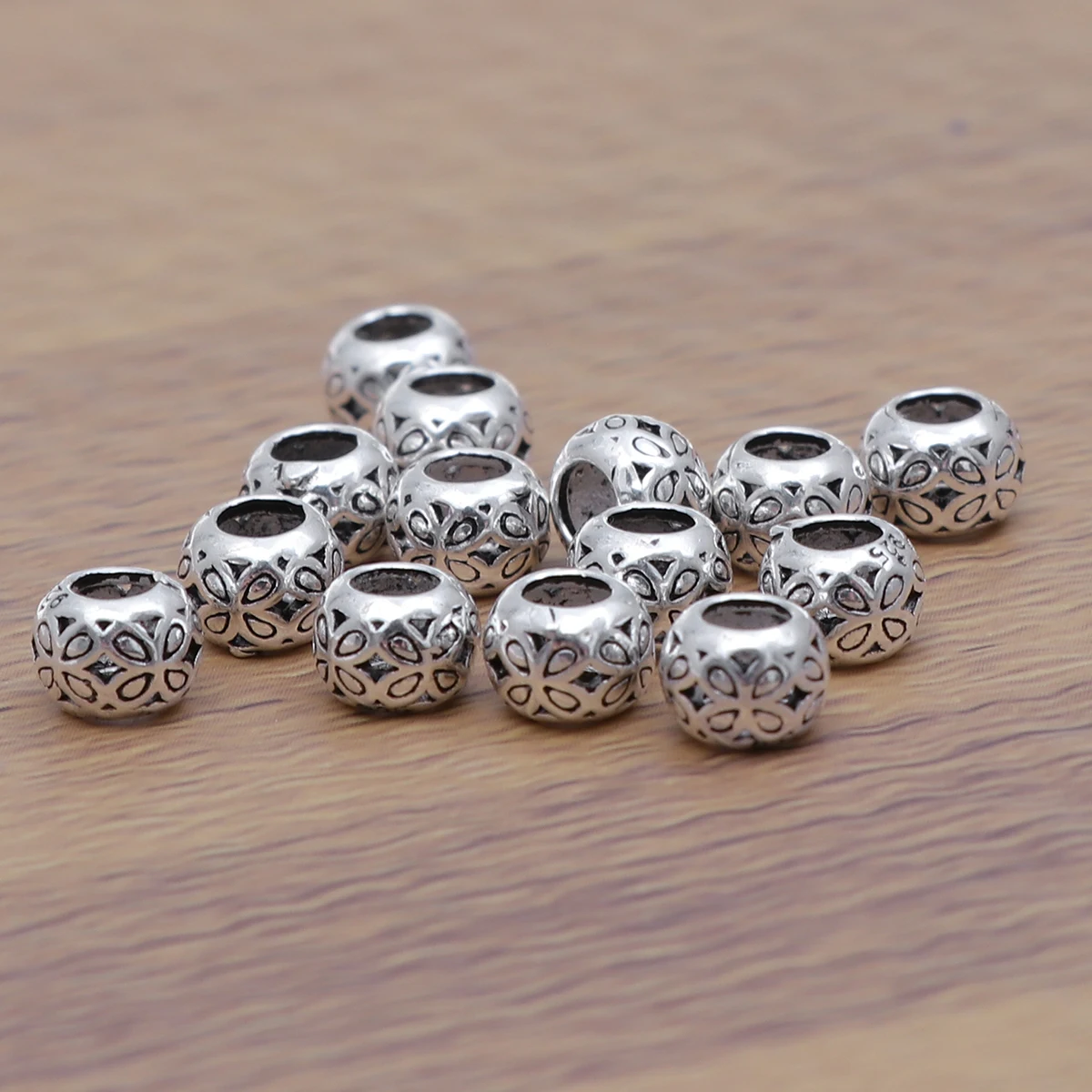 14 Pcs Jewelry Making Bead Decor Jewellery Spacer Loose Supplies Thai Silver Beads Material
14 Pcs Jewelry Making Bead Decor Jewellery Spacer Loose Supplies Thai Silver Beads Material