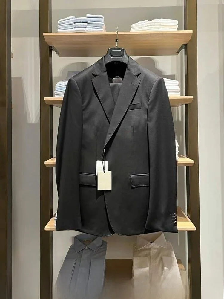 Мужской деловой повседневный костюм Slim Fit из шерстяной смеси, с двумя пуговицами, двубортный, с воротником-стойкой, осенняя мода
Мужской деловой повседневный костюм Slim Fit из шерстяной смеси, с двумя пуговицами, двубортный, с воротником-стойкой, осенняя мода