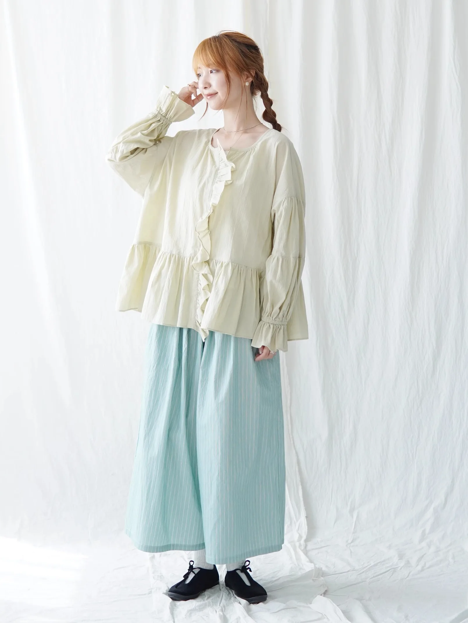 Летний женский топ из чистого хлопка с кружевом, свободного кроя, с круглым вырезом, тонкий, повседневный, ручной работы, складной, изящный
Летний женский топ из чистого хлопка с кружевом, свободного кроя, с круглым вырезом, тонкий, повседневный, ручной работы, складной, изящный