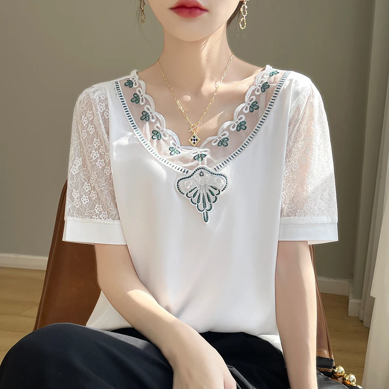 2025 New Spring and Summer Elastic Satin V-neck Lace Plus Size Women's Lace Splicing Wear bottoming Shirt Short Sleeve Women
2025 New Spring and Summer Elastic Satin V-neck Lace Plus Size Women's Lace Splicing Wear bottoming Shirt Short Sleeve Women