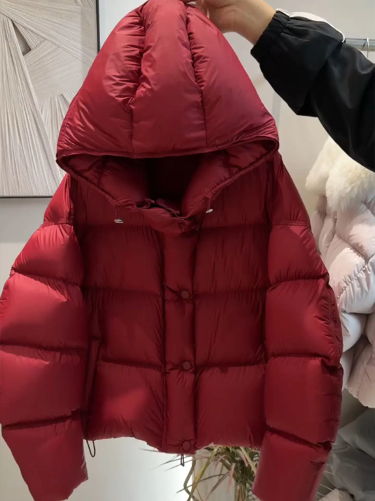 Puff Red ort Women's down Jaet 2025 New Winter Faion Korean Sle High Waist Long Sve Thiened Polyester Fiber
Puff Red ort Women's down Jaet 2025 New Winter Faion Korean Sle High Waist Long Sve Thiened Polyester Fiber