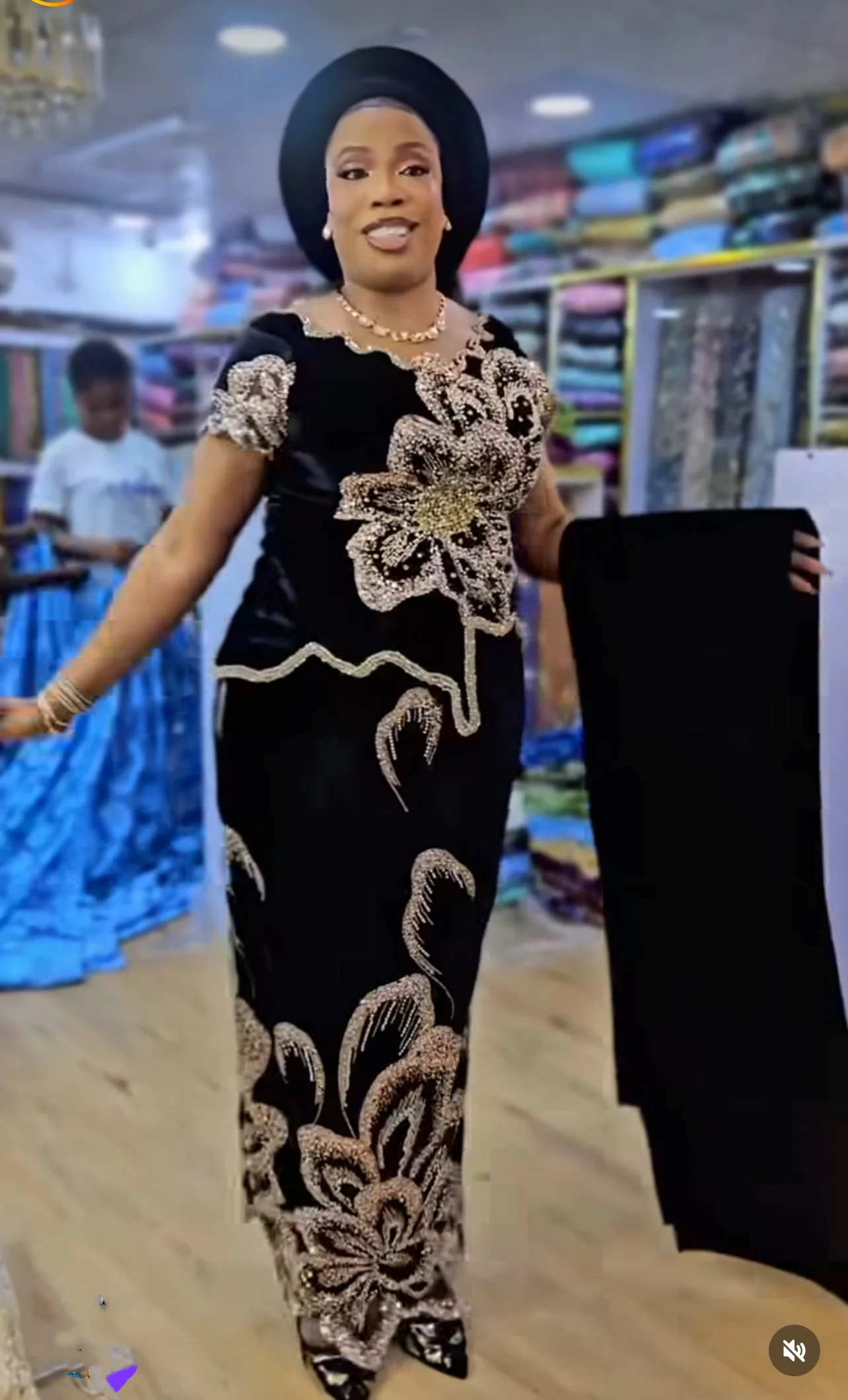 African Nigerian High-Quality Lace Fabric for Sewing Velvet Sequins Embroidered Cord Guipure for Party Dresses Weddings JY516
African Nigerian High-Quality Lace Fabric for Sewing Velvet Sequins Embroidered Cord Guipure for Party Dresses Weddings JY516