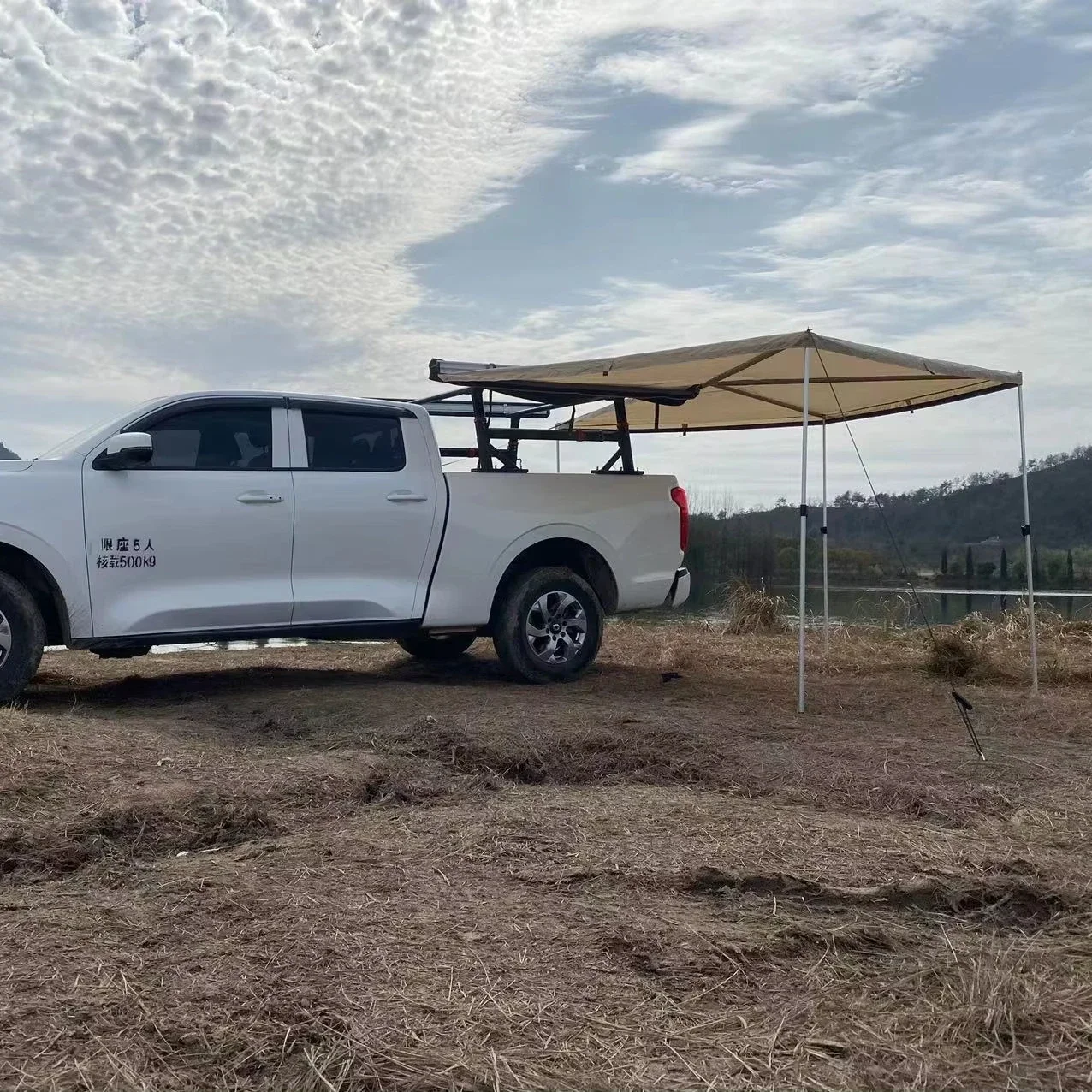SBT 600D Oxford waterproof Car Side Free Standing Awning 270 Degree Awning With LED Lights
SBT 600D Oxford waterproof Car Side Free Standing Awning 270 Degree Awning With LED Lights