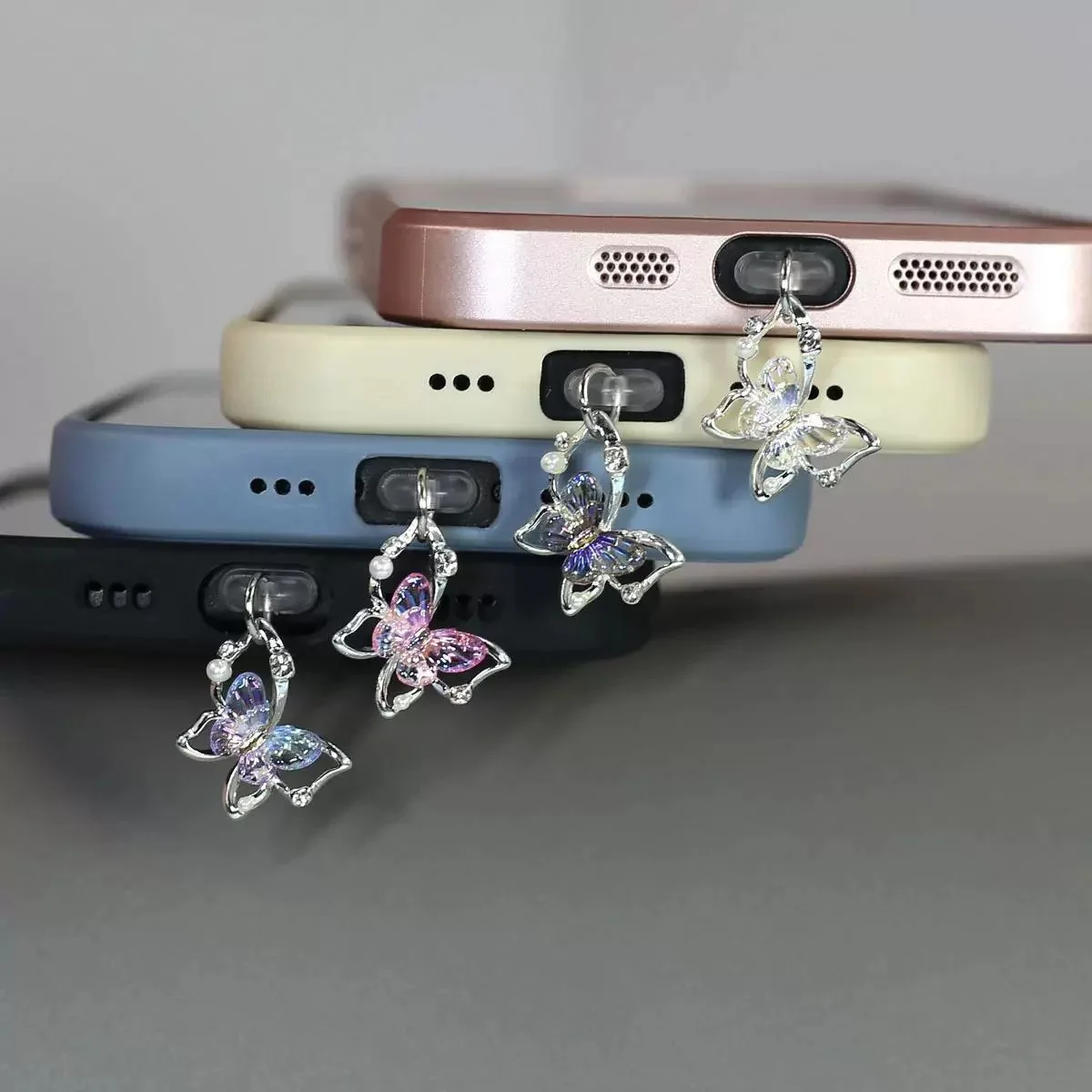 Cute Colorful Butterfly Phone Dust Plug Charm Accessories Decoration Hanging Pendant for IPhone Dust Plug Type-C Charging Port
Cute Colorful Butterfly Phone Dust Plug Charm Accessories Decoration Hanging Pendant for IPhone Dust Plug Type-C Charging Port