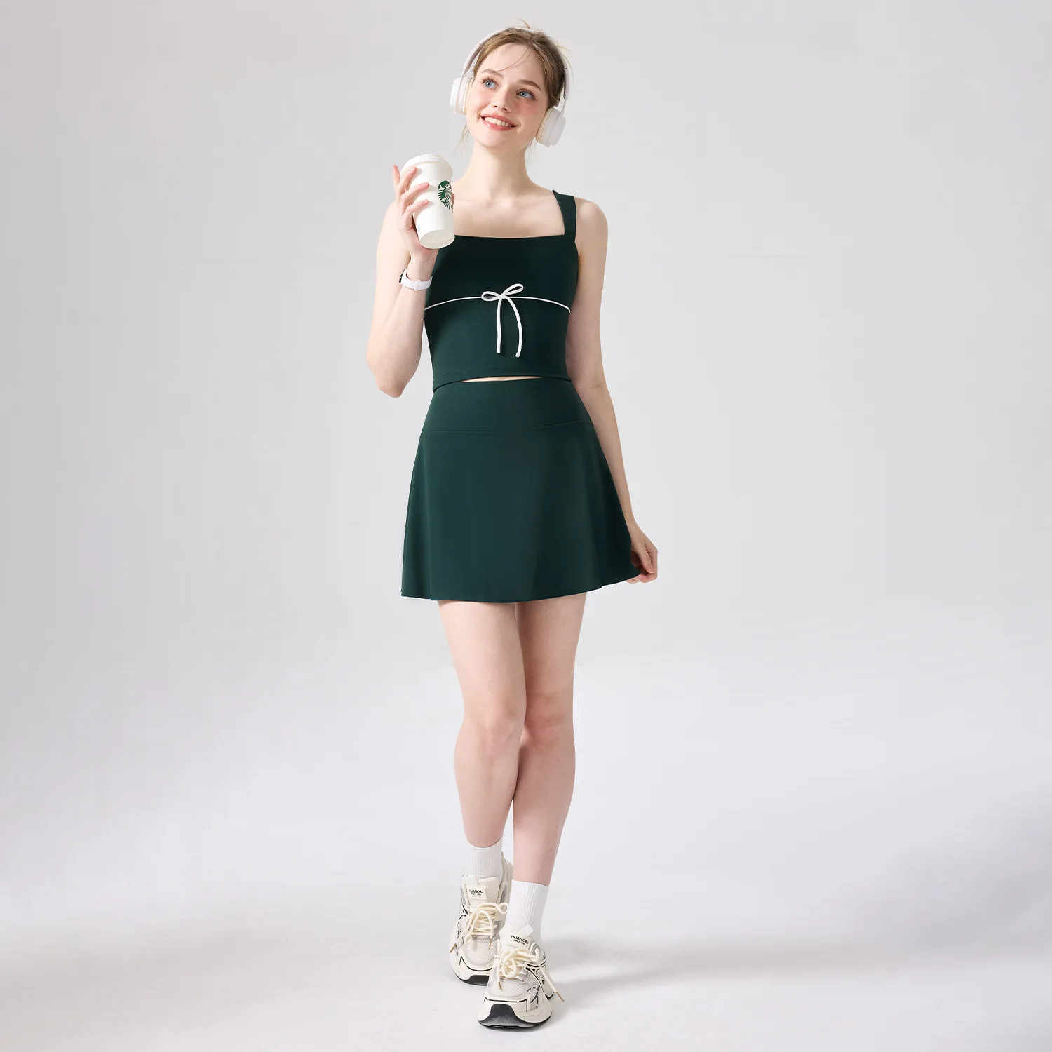 One-piece fixed cup fitness vest breathable hip lift tennis skirt sports skirt thousands of gold wind Internet celebrity fitness
One-piece fixed cup fitness vest breathable hip lift tennis skirt sports skirt thousands of gold wind Internet celebrity fitness