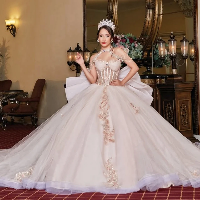 Customized champagne color Off Shoulder Quinceanera Dress crystal applique beads Lace Tull Bow vestidos de 15 Quinceanera
Customized champagne color Off Shoulder Quinceanera Dress crystal applique beads Lace Tull Bow vestidos de 15 Quinceanera 