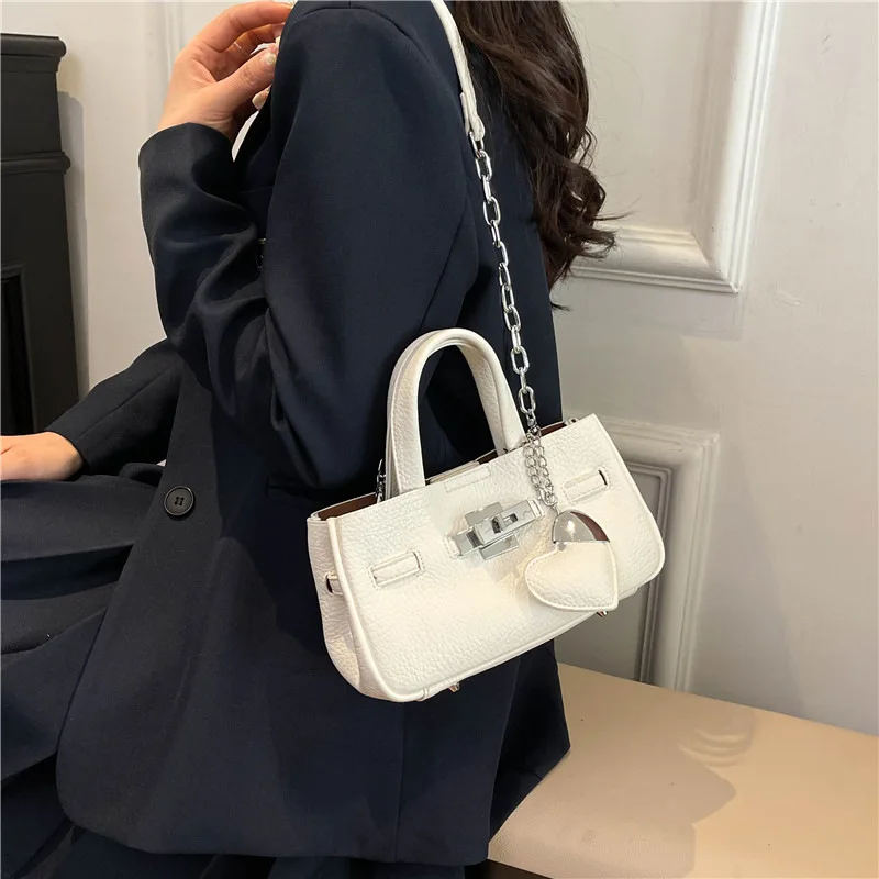 2025 Top-Handle Crossbody Bag for Women, Box-Structured Luxe Grain Leather, Timeless Euro-US Modern It-Bag Casual Elegance
2025 Top-Handle Crossbody Bag for Women, Box-Structured Luxe Grain Leather, Timeless Euro-US Modern It-Bag Casual Elegance
