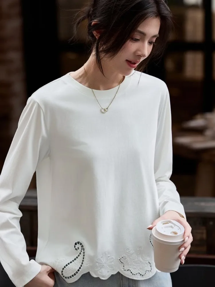 SENTUBILA Casual Long Sleeved T-shirt For Woman 2025 Autumn Hollow Out Embroidery Flower Design Crew Neck Cotton Tops 153TG2460
SENTUBILA Casual Long Sleeved T-shirt For Woman 2025 Autumn Hollow Out Embroidery Flower Design Crew Neck Cotton Tops 153TG2460