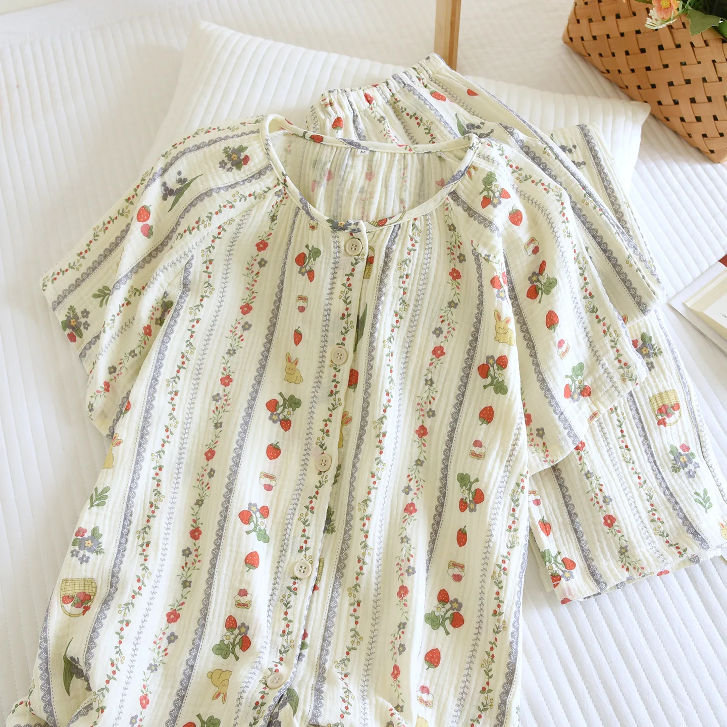 2 Pieces Pajamas Woman Summer Floral 100% Cotton Short Sleeve Sleepwear Woman Night Wear for Ladies Home Suit Pyjama Pijama
2 Pieces Pajamas Woman Summer Floral 100% Cotton Short Sleeve Sleepwear Woman Night Wear for Ladies Home Suit Pyjama Pijama