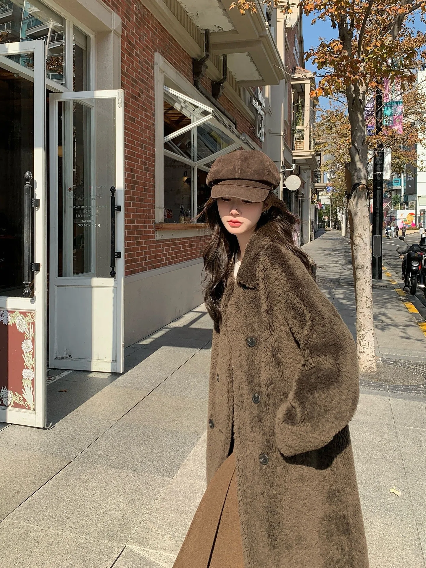 Пальто женское GG Casual New Rich 2025 зимнее, новое, из овечьей шерсти, средней длины, с интегрированным мехом, теплое, молодежное, из полиэфирного волокна
Пальто женское GG Casual New Rich 2025 зимнее, новое, из овечьей шерсти, средней длины, с интегрированным мехом, теплое, молодежное, из полиэфирного волокна