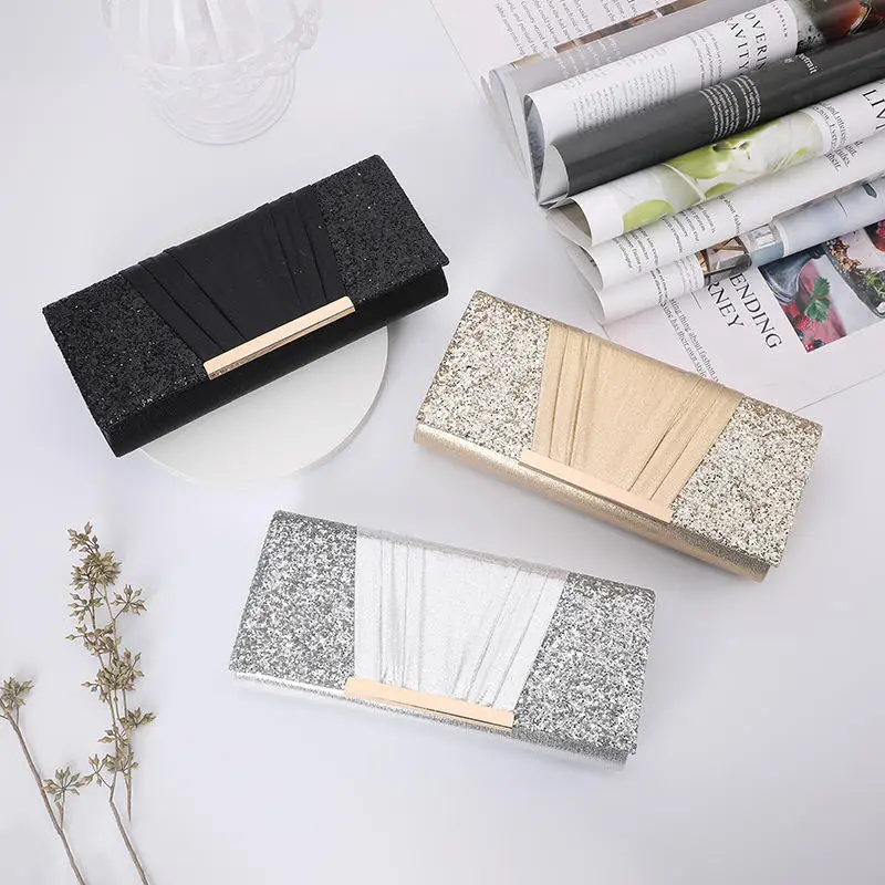 The new style of European and American women's shiny dinner bag trend fashion evening dress bag chain shoulder bag party storage
The new style of European and American women's shiny dinner bag trend fashion evening dress bag chain shoulder bag party storage