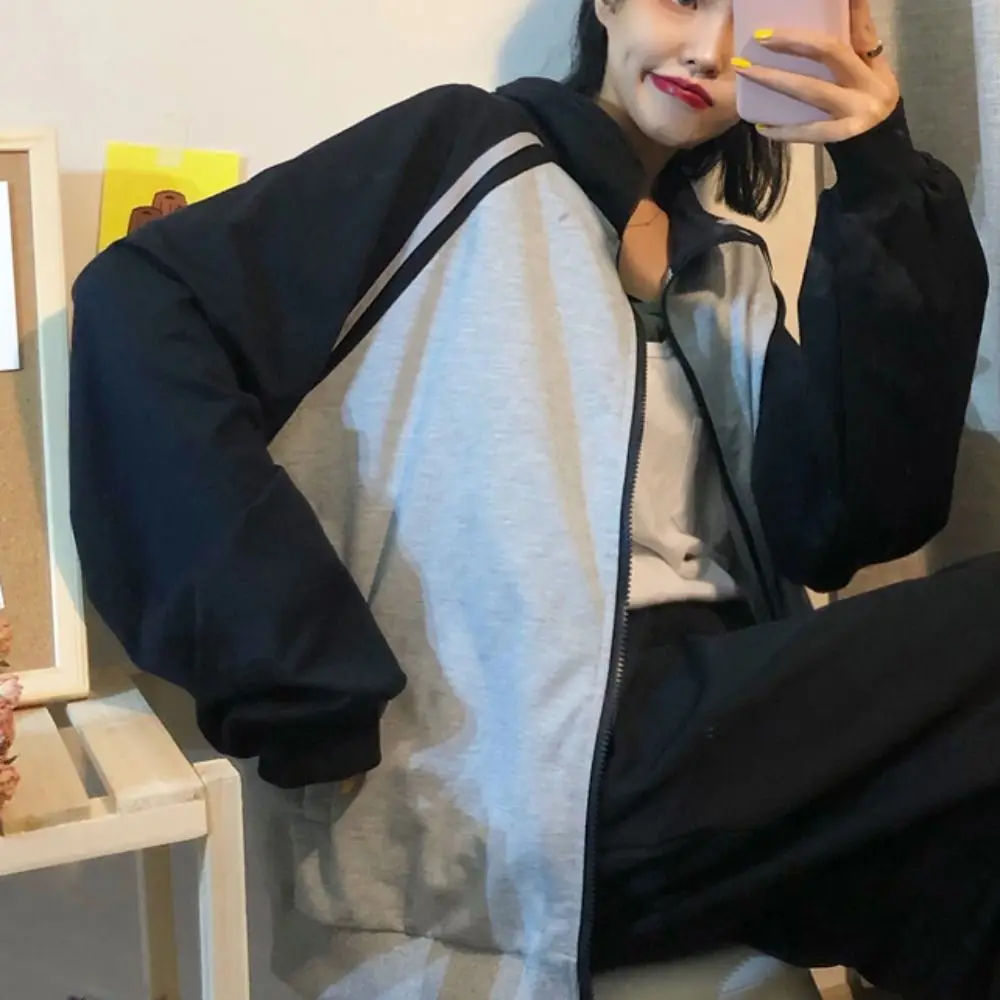 Lapel Collar Long Sleeved Hooded Y2k Sweet Loose Sweatshirts for Women Clothing Korean Ins Baseball Jersey Top Holiday
Lapel Collar Long Sleeved Hooded Y2k Sweet Loose Sweatshirts for Women Clothing Korean Ins Baseball Jersey Top Holiday