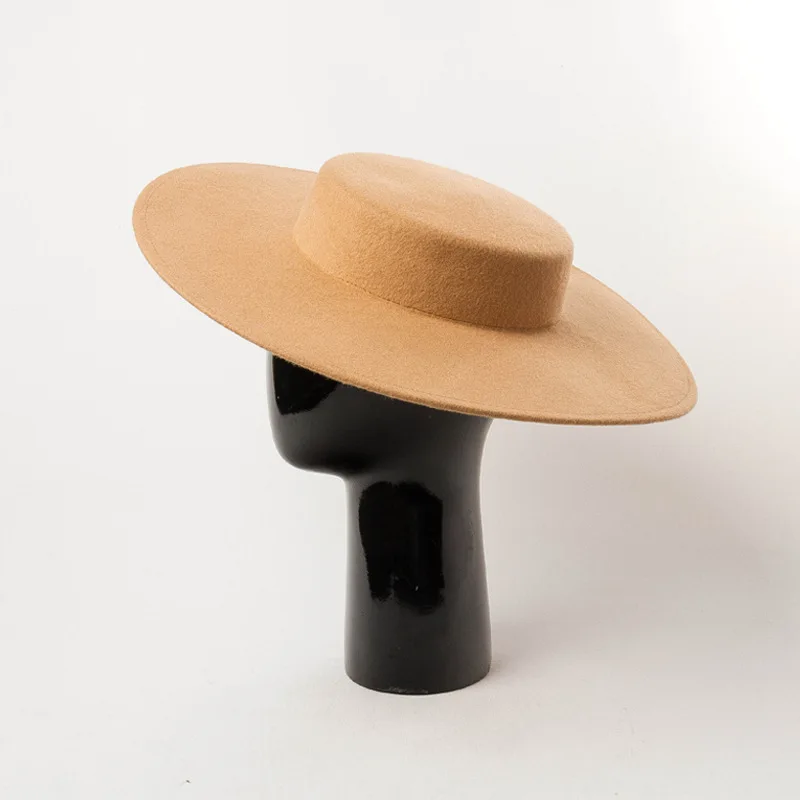 Fashion Retro Shallow Flat Top Wide Brim Wool Felt Hat for Fashion Show Stage Performance Styling Felt Wide Brim Hat
Fashion Retro Shallow Flat Top Wide Brim Wool Felt Hat for Fashion Show Stage Performance Styling Felt Wide Brim Hat