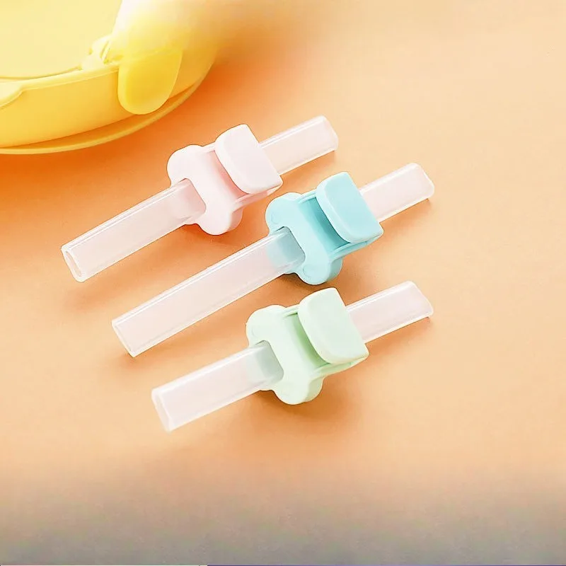 Детская соломинка для супа для детей, помощь для кормления каши, мягкие силиконовые аксессуары, соломинка для младенцев с застежкой-застежкой
Детская соломинка для супа для детей, помощь для кормления каши, мягкие силиконовые аксессуары, соломинка для младенцев с застежкой-застежкой