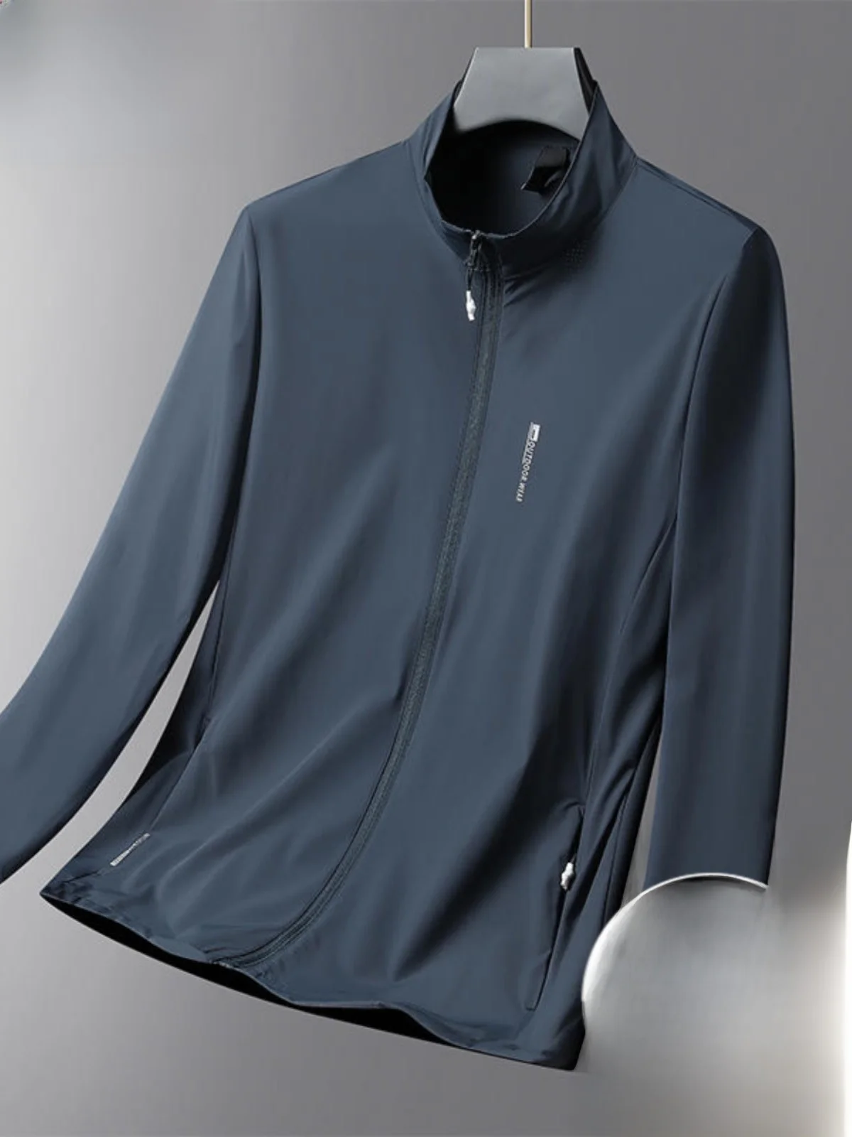 Paul UPF50 Ice Silk Stand Collar Sun Protection Clothing Men's Loose Large Size Profional Skin Clothes Busin Casual Jaet
Paul UPF50 Ice Silk Stand Collar Sun Protection Clothing Men's Loose Large Size Profional Skin Clothes Busin Casual Jaet