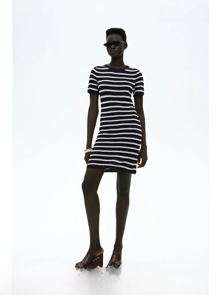 Женская трикотажная юбка H&M Dr Bla White Spring, облегающая, с круглым вырезом, длинная, из полиэстера, 100%
Женская трикотажная юбка H&M Dr Bla White Spring, облегающая, с круглым вырезом, длинная, из полиэстера, 100%