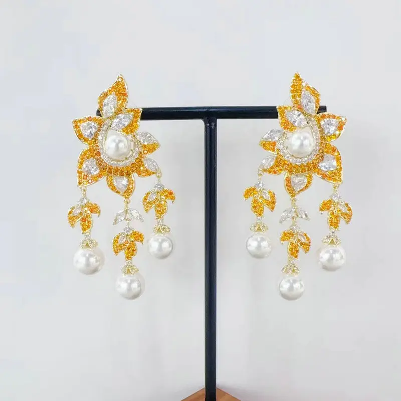 Bilincolor Luxury Yellow Flower with Synthetic White Pearl Tassel Earring for Women
Bilincolor Luxury Yellow Flower with Synthetic White Pearl Tassel Earring for Women