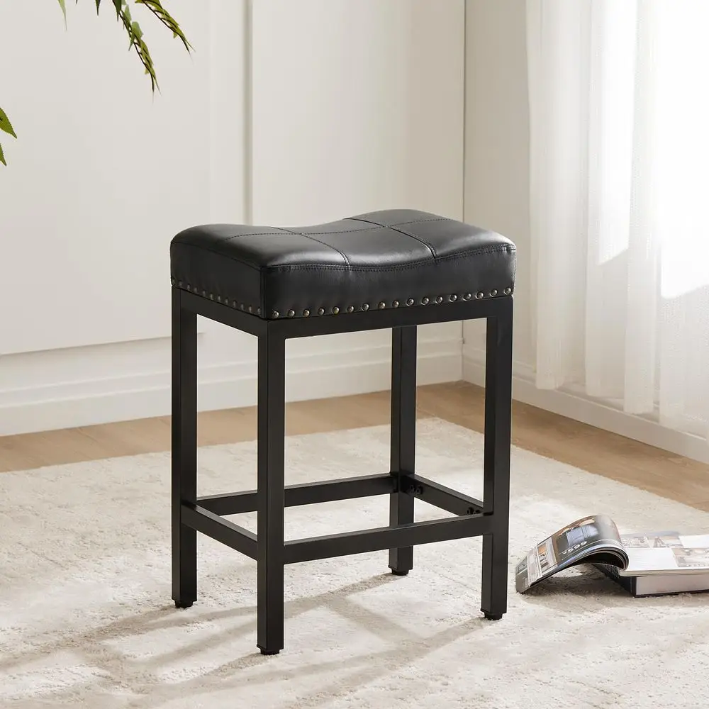 Saddle Bar Stools Set of 4, 24 Inch Counter Height Stools with Curved PU Leather Surface, 3.7 Thick Upholstery Bar Height Stool
Saddle Bar Stools Set of 4, 24 Inch Counter Height Stools with Curved PU Leather Surface, 3.7 Thick Upholstery Bar Height Stool