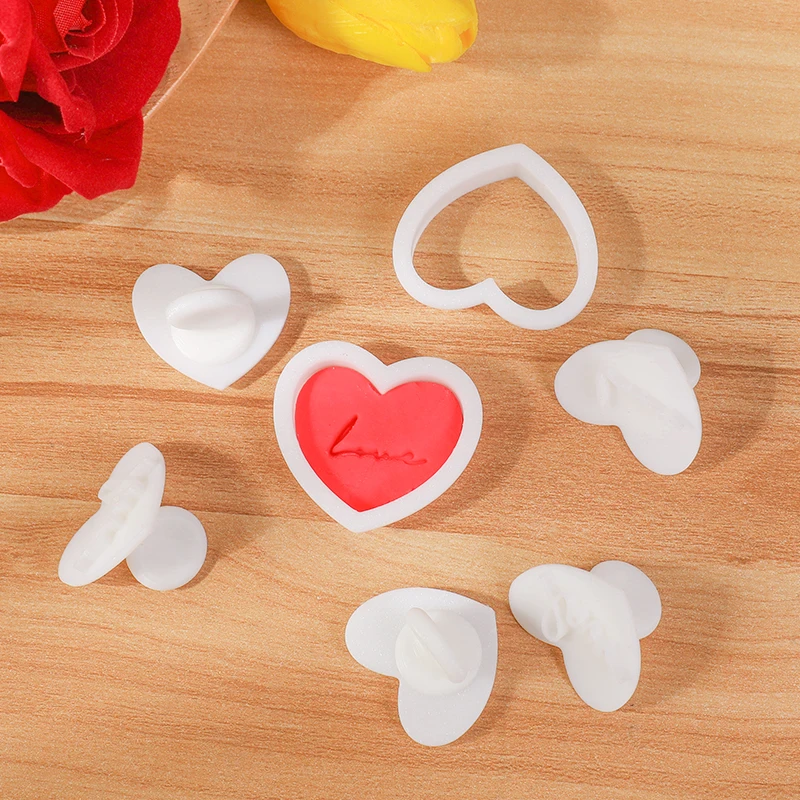 4Pcs/Set Valentines Day Wedding Love Letter Cookie Mold Heart Fondant Cake Decoration Tools Pastry Mould For Party Embosser Gift
4Pcs/Set Valentines Day Wedding Love Letter Cookie Mold Heart Fondant Cake Decoration Tools Pastry Mould For Party Embosser Gift