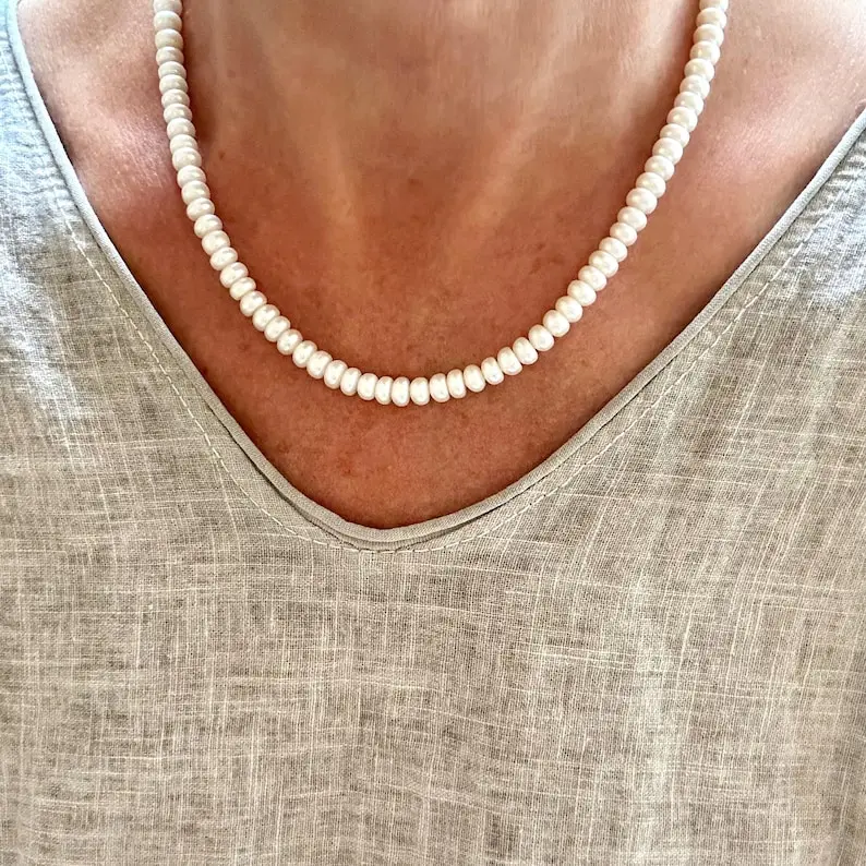 Dainashi AAA Quality 5-6mm Bread Round Freshwater Pearl Necklace 38cm+5cm Adjustable Necklaces Jewelry
Dainashi AAA Quality 5-6mm Bread Round Freshwater Pearl Necklace 38cm+5cm Adjustable Necklaces Jewelry
