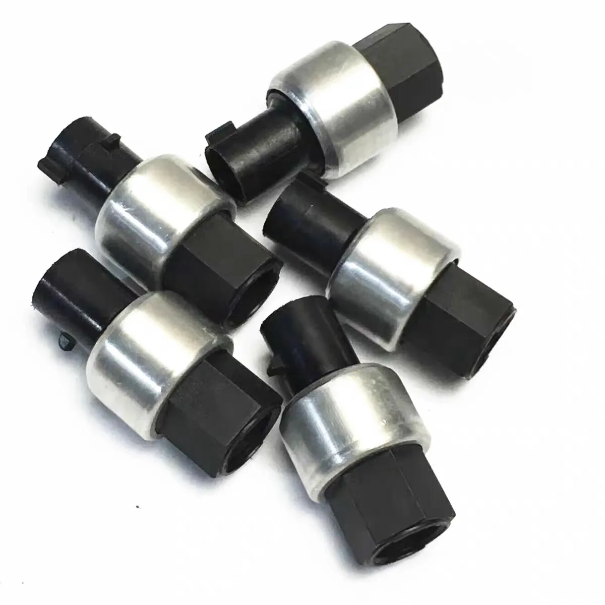 1pcs/lots 52465555 15-2832 for General Motors parts air conditioning clutch cycle switch sensor
1pcs/lots 52465555 15-2832 for General Motors parts air conditioning clutch cycle switch sensor