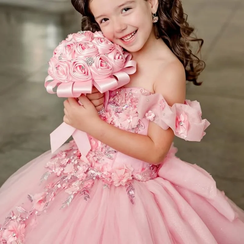 Customized Shiny Pink Quinceanera Dresses Off the Shoulder Tull crystal applique 3D flower trailing Vestido De 15 Quinceanera
Customized Shiny Pink Quinceanera Dresses Off the Shoulder Tull crystal applique 3D flower trailing Vestido De 15 Quinceanera