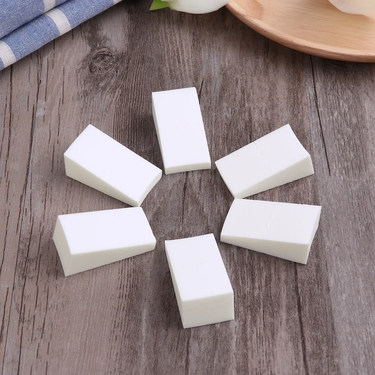 24pcs Powder Puff Triangle Makeup Applicator For Face Blush Foundation Soft Facial Sponge Washable Durable Tool For All Skin
24pcs Powder Puff Triangle Makeup Applicator For Face Blush Foundation Soft Facial Sponge Washable Durable Tool For All Skin