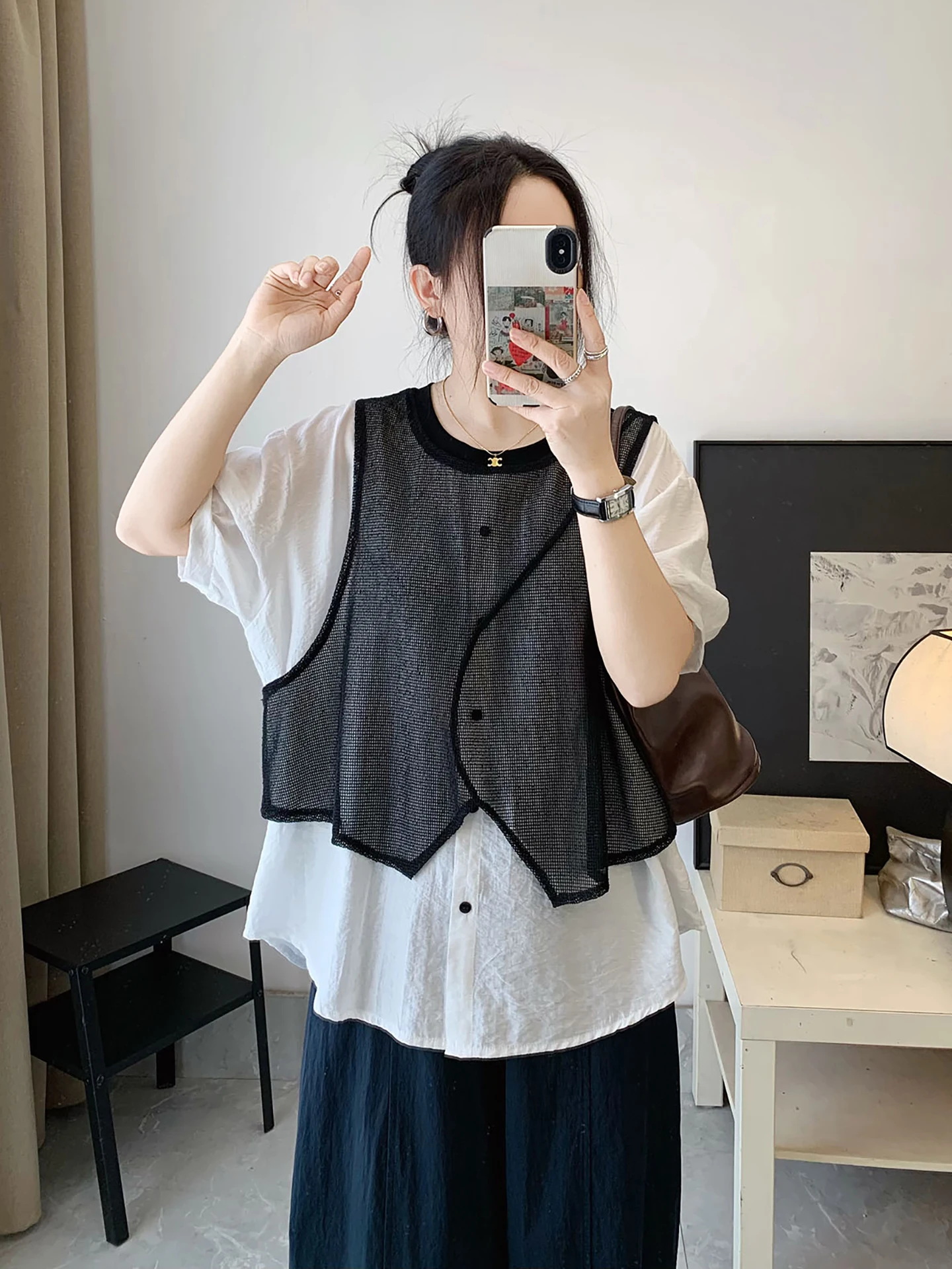 Silver Home Design Sense Vest Style Short Sleeve Shirt Women's Fashion Fake Two-Piece Thin Mesh Lace Splice Breathable Summer...
Silver Home Design Sense Vest Style Short Sleeve Shirt Women's Fashion Fake Two-Piece Thin Mesh Lace Splice Breathable Summer...