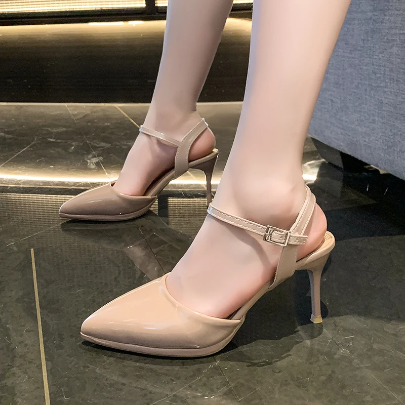 Women's Sandals Pointed Sexy Summer New Fashion Slim Fit High Heels Women's High Quality Silver Wedding High Heels Banquet Party
Women's Sandals Pointed Sexy Summer New Fashion Slim Fit High Heels Women's High Quality Silver Wedding High Heels Banquet Party