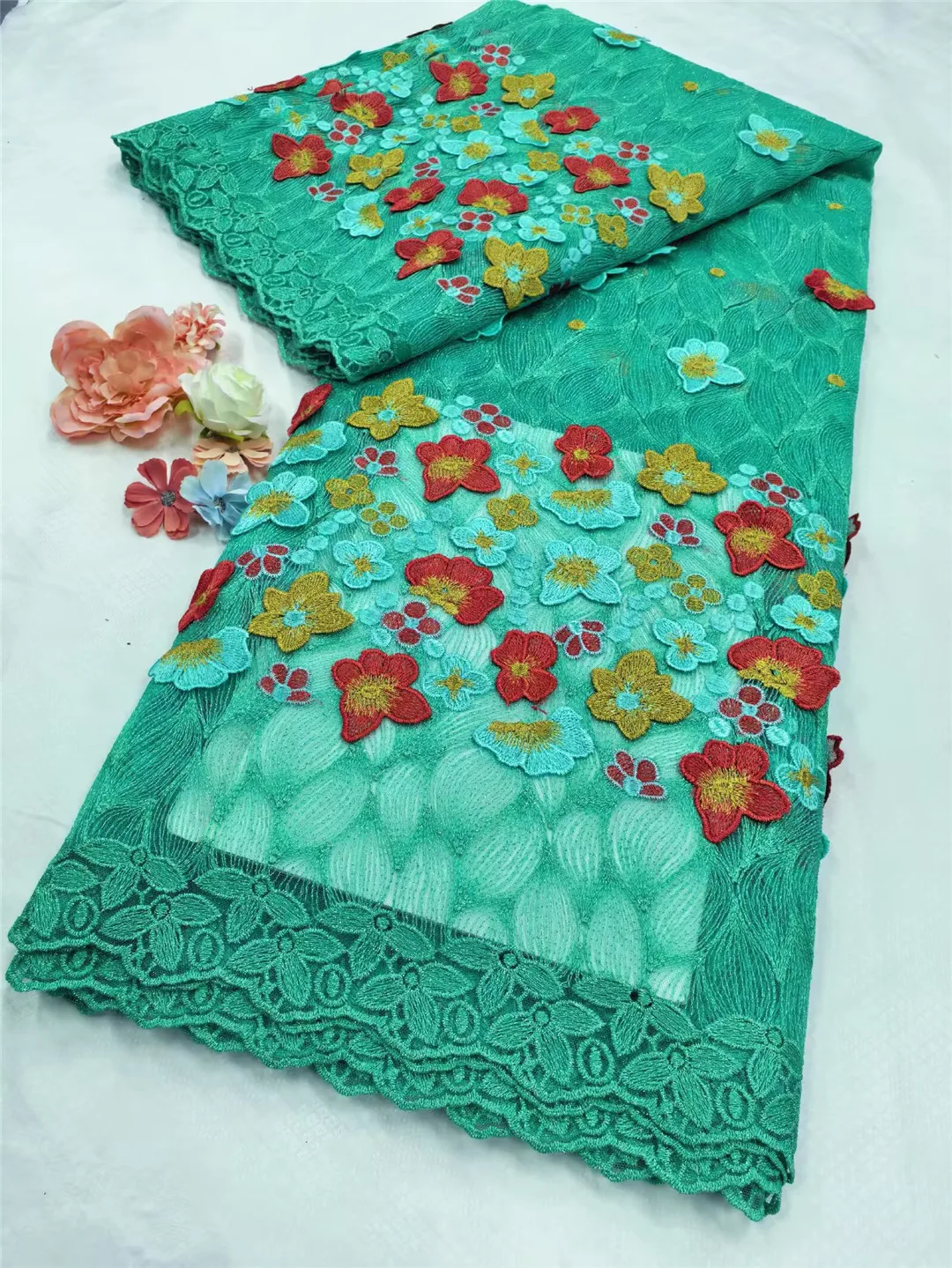 5 Yards African 3D Applique Embroidery Mesh Guipure Cord Lace Fabric Nigeria Water Soluble Lace Fabric For Women Dress Sew 16A66
5 Yards African 3D Applique Embroidery Mesh Guipure Cord Lace Fabric Nigeria Water Soluble Lace Fabric For Women Dress Sew 16A66