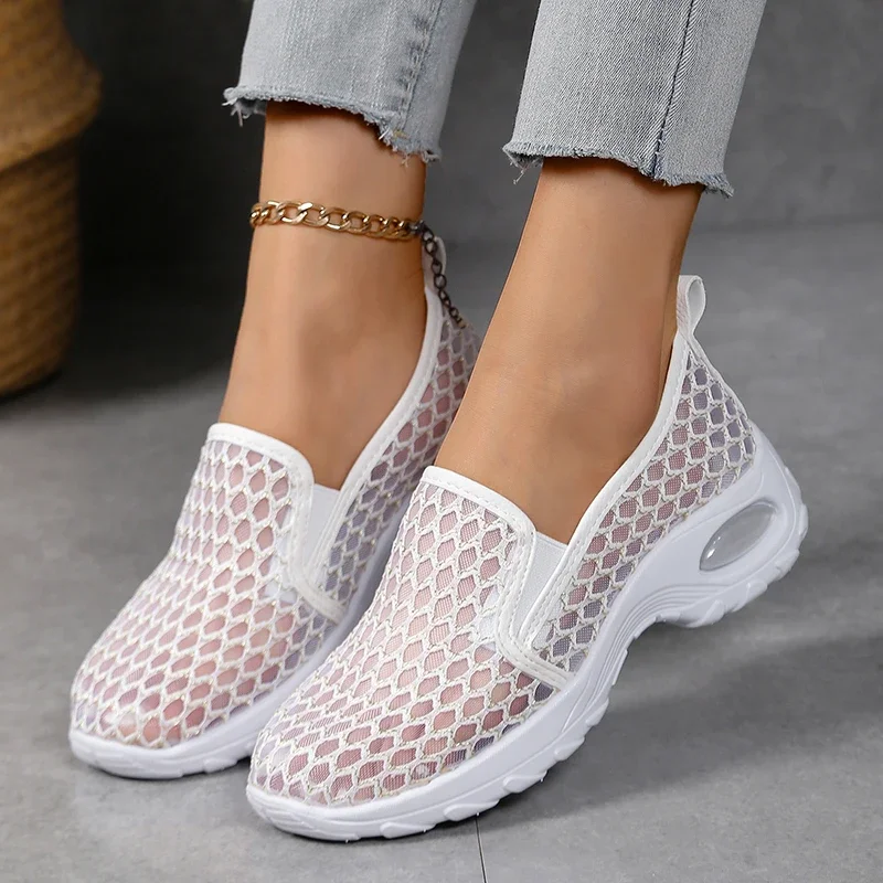 Women Casual Flat Sandals Breathable Mesh Walking Sandals Light Comfortable Outdoor Flat Plus Size Shoes Women Zapatos De Mujer
Women Casual Flat Sandals Breathable Mesh Walking Sandals Light Comfortable Outdoor Flat Plus Size Shoes Women Zapatos De Mujer