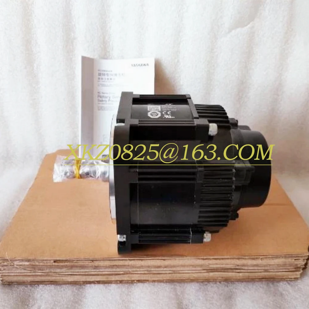 Brand New Original Servo Motor SGM7G-09AFC61
Brand New Original Servo Motor SGM7G-09AFC61