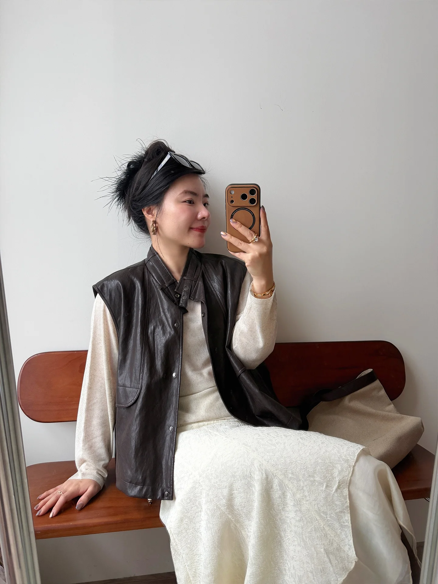 JUSILEY Vintage Brown Leather Vest Eco-friendly Loose Fit Stand Collar Women's Jacket Stylish Outerwear for Young And Middle-...
JUSILEY Vintage Brown Leather Vest Eco-friendly Loose Fit Stand Collar Women's Jacket Stylish Outerwear for Young And Middle-...