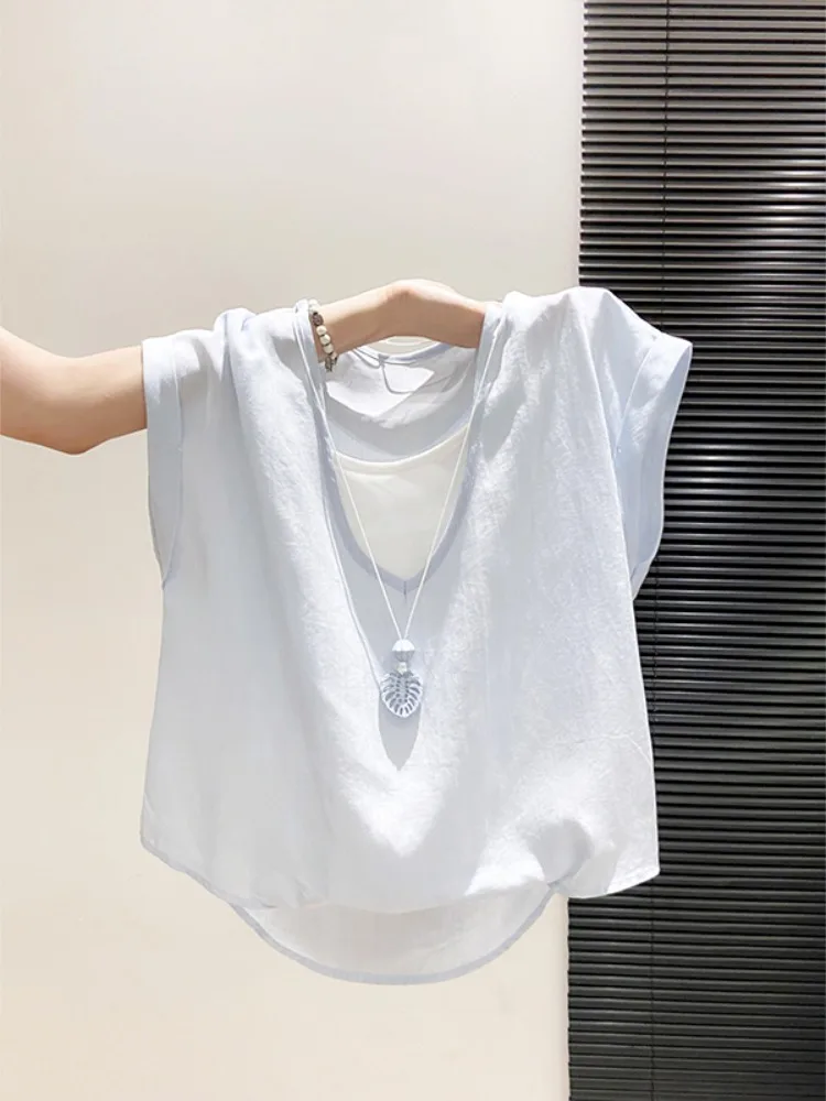 Korean Style V-Neck Short Sleeve Loose Fit Breathable Slimming Commute Top Women's Summer New Arrival Thin Cotton Blend Shirt
Korean Style V-Neck Short Sleeve Loose Fit Breathable Slimming Commute Top Women's Summer New Arrival Thin Cotton Blend Shirt