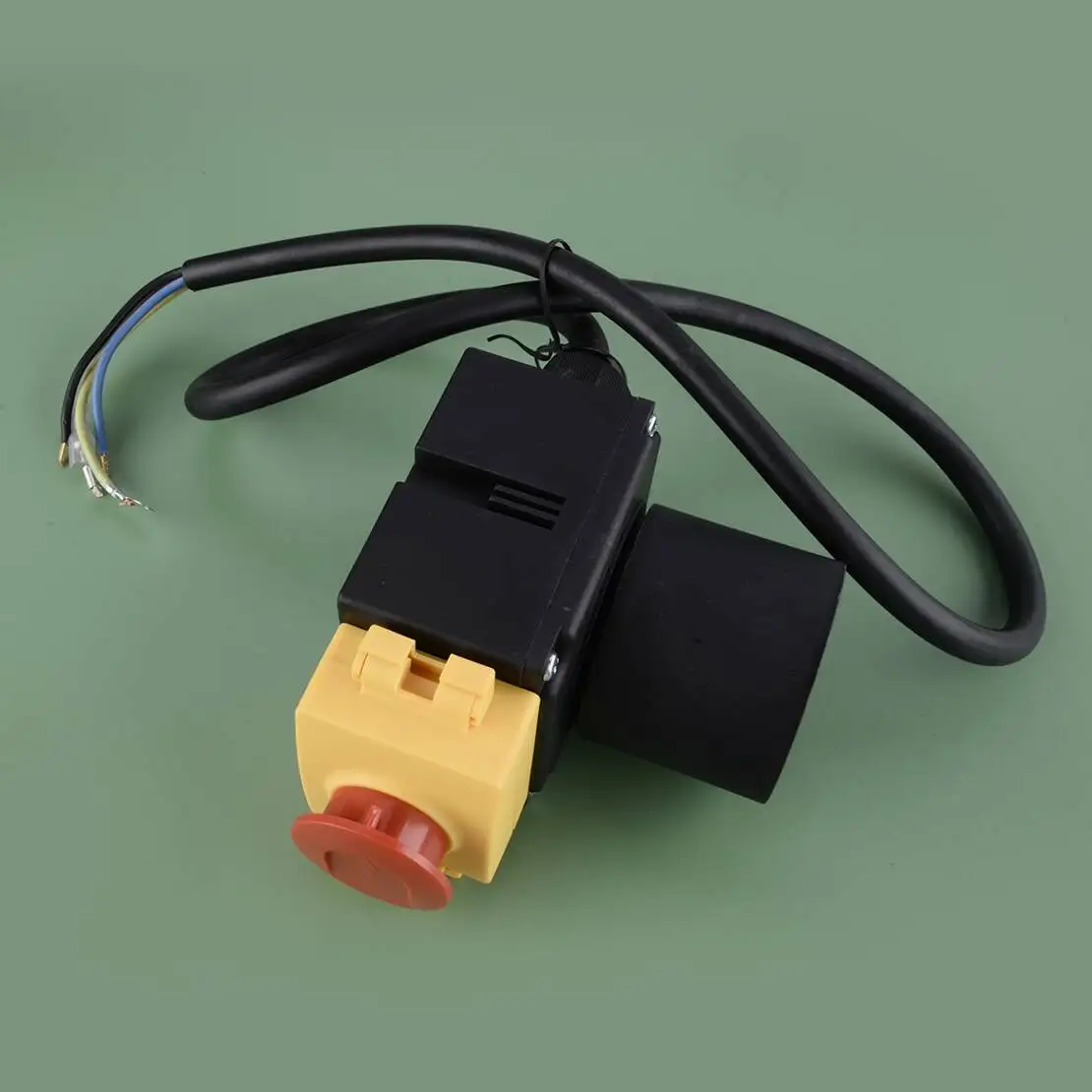 KOA7 250V 12A Electromagnetic Push Button Wood Splitting Log Cutting Machine Power On Off Switch
KOA7 250V 12A Electromagnetic Push Button Wood Splitting Log Cutting Machine Power On Off Switch