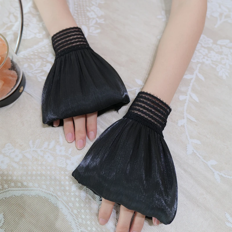 Beautiful White Black Detachable Mesh Horn Fake Cuffs Wrist Short Hand Sleeves Wristband Decorative Accessory
Beautiful White Black Detachable Mesh Horn Fake Cuffs Wrist Short Hand Sleeves Wristband Decorative Accessory