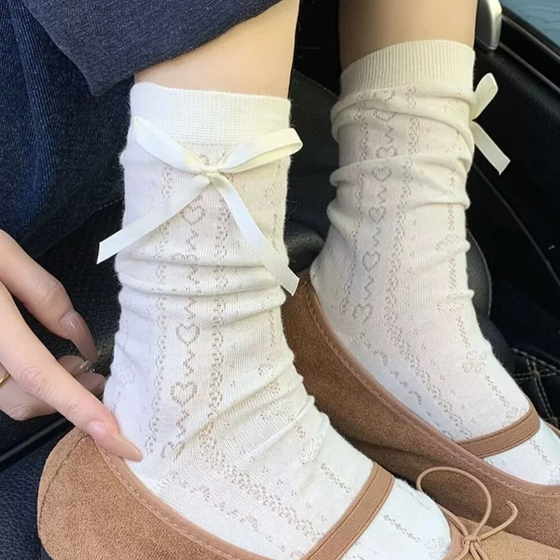 1/4pairs Lolita Retro Sweet Beige Pile Socks Women Mesh Hollowed Thin Silk Retro Flower Lace Socks Ladies Transparent Crew Socks
1/4pairs Lolita Retro Sweet Beige Pile Socks Women Mesh Hollowed Thin Silk Retro Flower Lace Socks Ladies Transparent Crew Socks