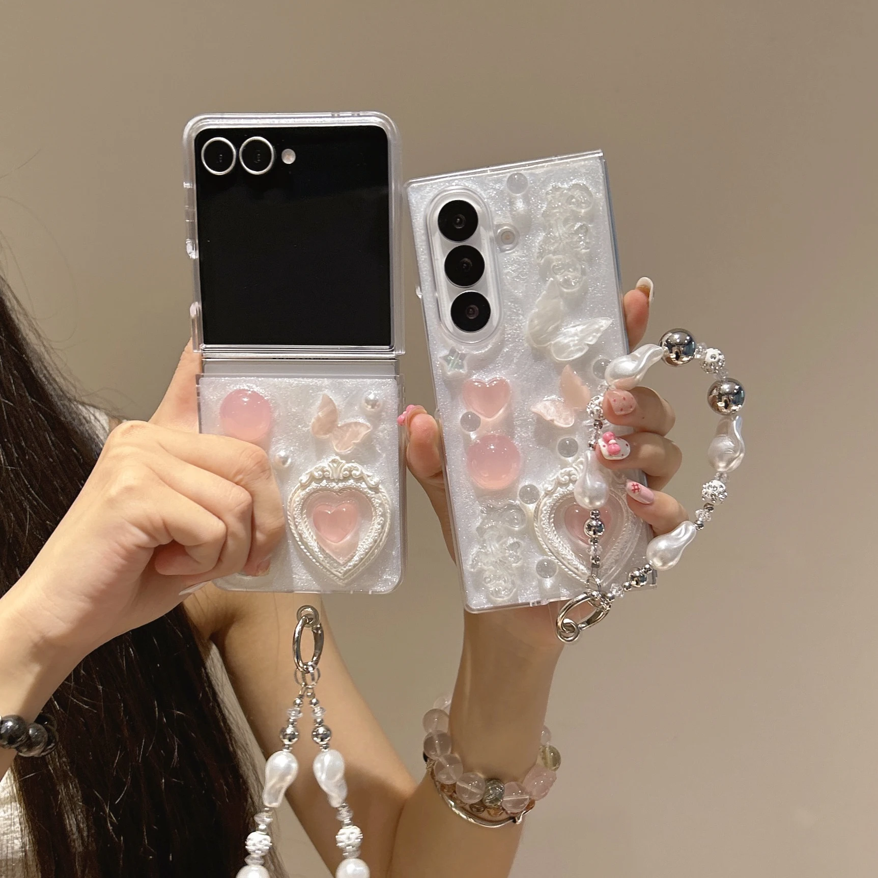Back Cover For Samsung Galaxy Z Flip 7FE / Fold 6 5 4 3 Case Glitter 3D Love Bowknot Bracelet Chain Shockproof Phone Case
Back Cover For Samsung Galaxy Z Flip 7FE / Fold 6 5 4 3 Case Glitter 3D Love Bowknot Bracelet Chain Shockproof Phone Case