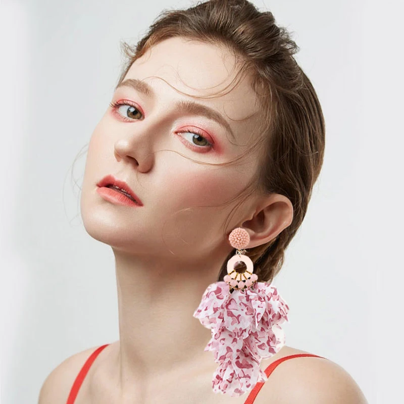 Handmade Fabric Flower Earrings Ladies Fashion Exaggerated Long Tassel Earrings Wholesale
Handmade Fabric Flower Earrings Ladies Fashion Exaggerated Long Tassel Earrings Wholesale