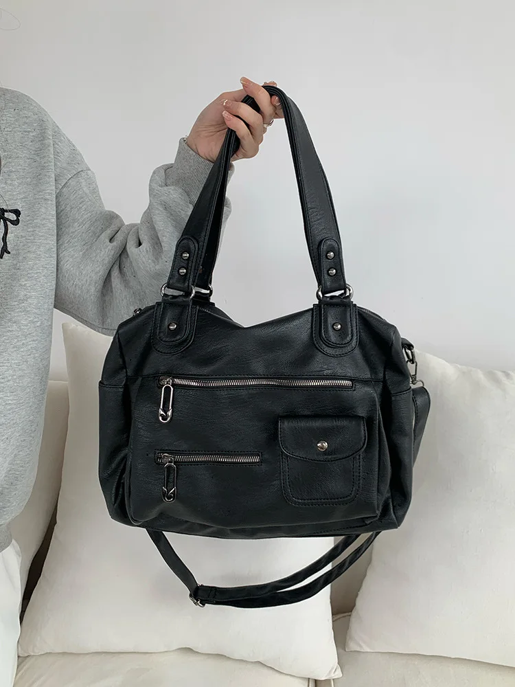 Classic Retro Business Trip Luggage Bag Travel Bag Large Capacity Portable Shoulder Tote Bag Multi-Zipper Motorcycle Crossbody Bag for Women
Classic Retro Business Trip Luggage Bag Travel Bag Large Capacity Portable Shoulder Tote Bag Multi-Zipper Motorcycle Crossbody Bag for Women