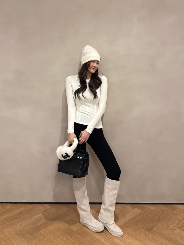 Женский трикотажный джемпер MBNLF из мериносовой шерсти с длинным рукавом и круглым вырезом, свободного кроя, стандартной длины, для осеннего сезона
Женский трикотажный джемпер MBNLF из мериносовой шерсти с длинным рукавом и круглым вырезом, свободного кроя, стандартной длины, для осеннего сезона