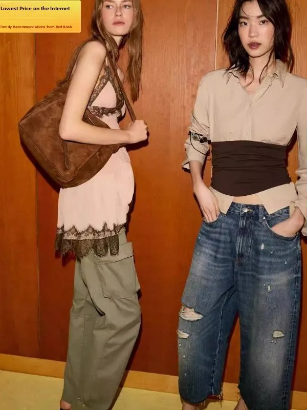 Spring Summer 2026 New Fashion Women's Casual Denim Shorts Decorative Hole mid Waist Straight Leg City Walk Perfect Series
Spring Summer 2026 New Fashion Women's Casual Denim Shorts Decorative Hole mid Waist Straight Leg City Walk Perfect Series