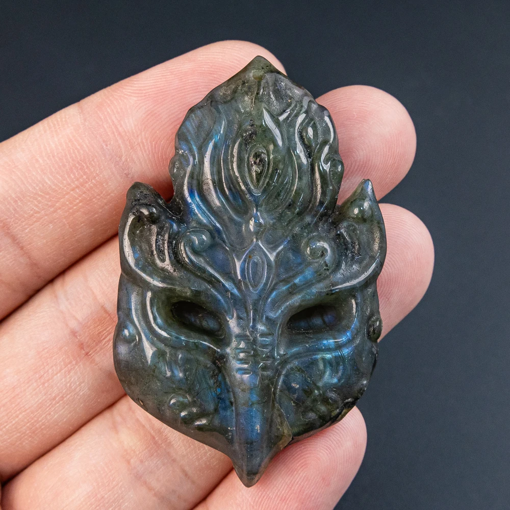 1Pcs Labradorite Rough Stone Pendant Natural AAA Grade Hand Carved Mask Blue Flash For Jewelry Making Diy Supply 56X35X11mm
1Pcs Labradorite Rough Stone Pendant Natural AAA Grade Hand Carved Mask Blue Flash For Jewelry Making Diy Supply 56X35X11mm